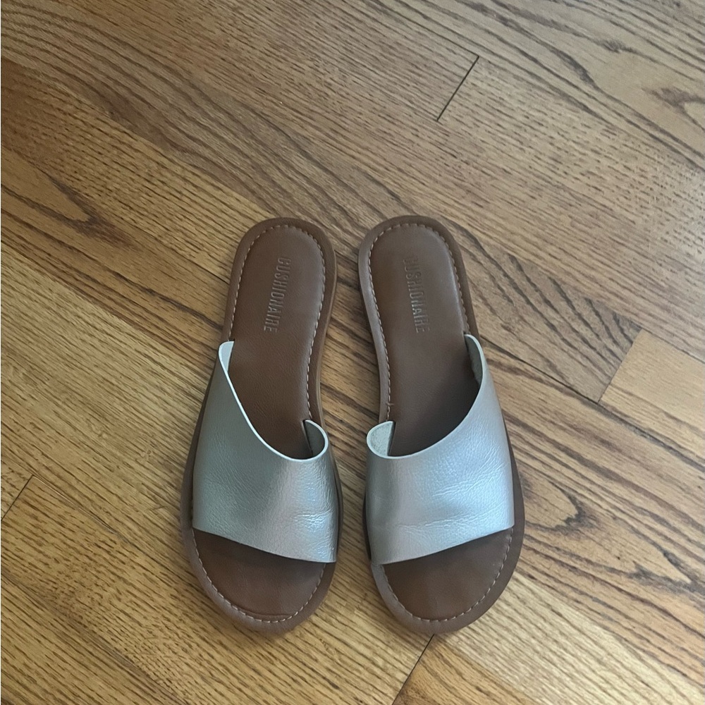 Cushionaire Sandals